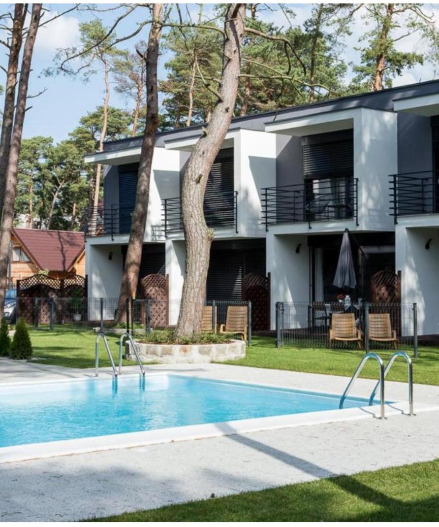 Prestige House Apartament - 2 Sypialnie Z Ogrodkiem I Basenem 포비에로보 외부 사진