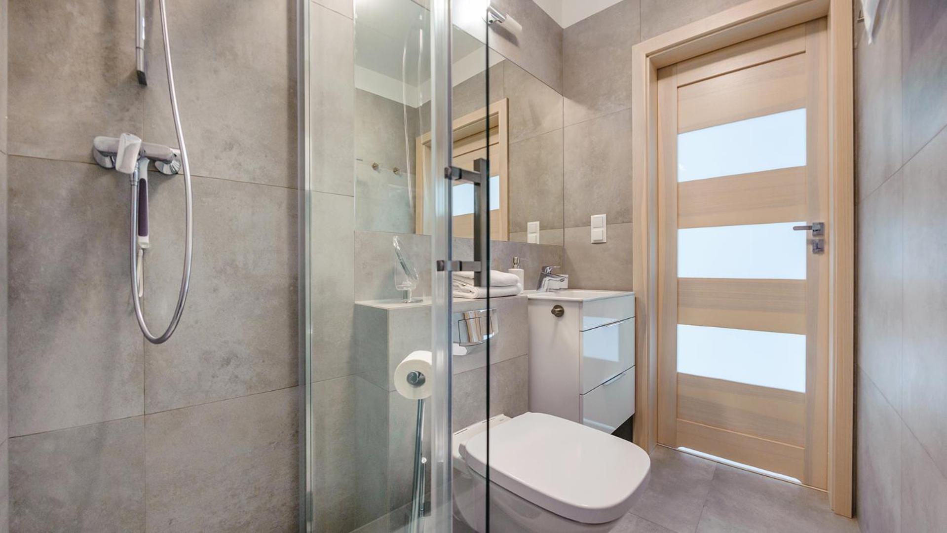Prestige House Apartament - 2 Sypialnie Z Ogrodkiem I Basenem 포비에로보 외부 사진