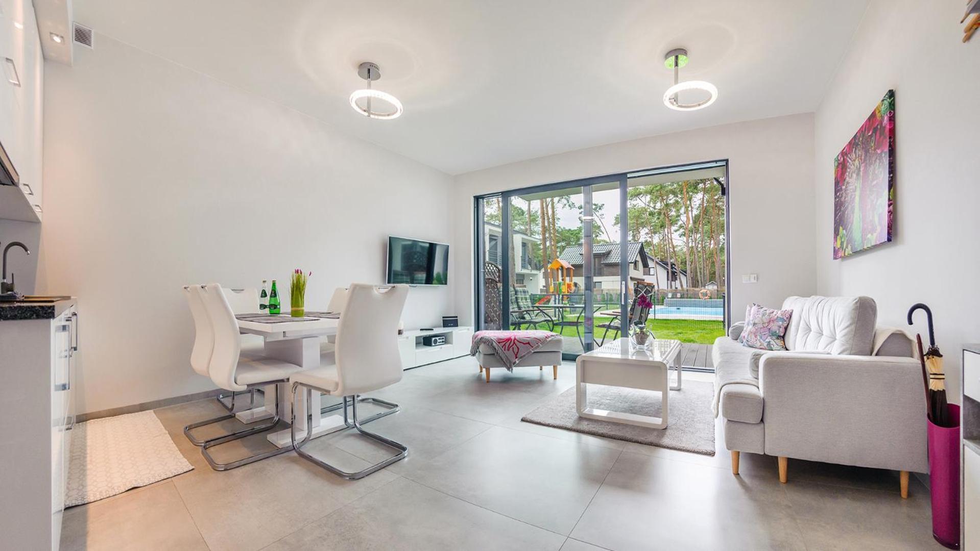 Prestige House Apartament - 2 Sypialnie Z Ogrodkiem I Basenem 포비에로보 외부 사진