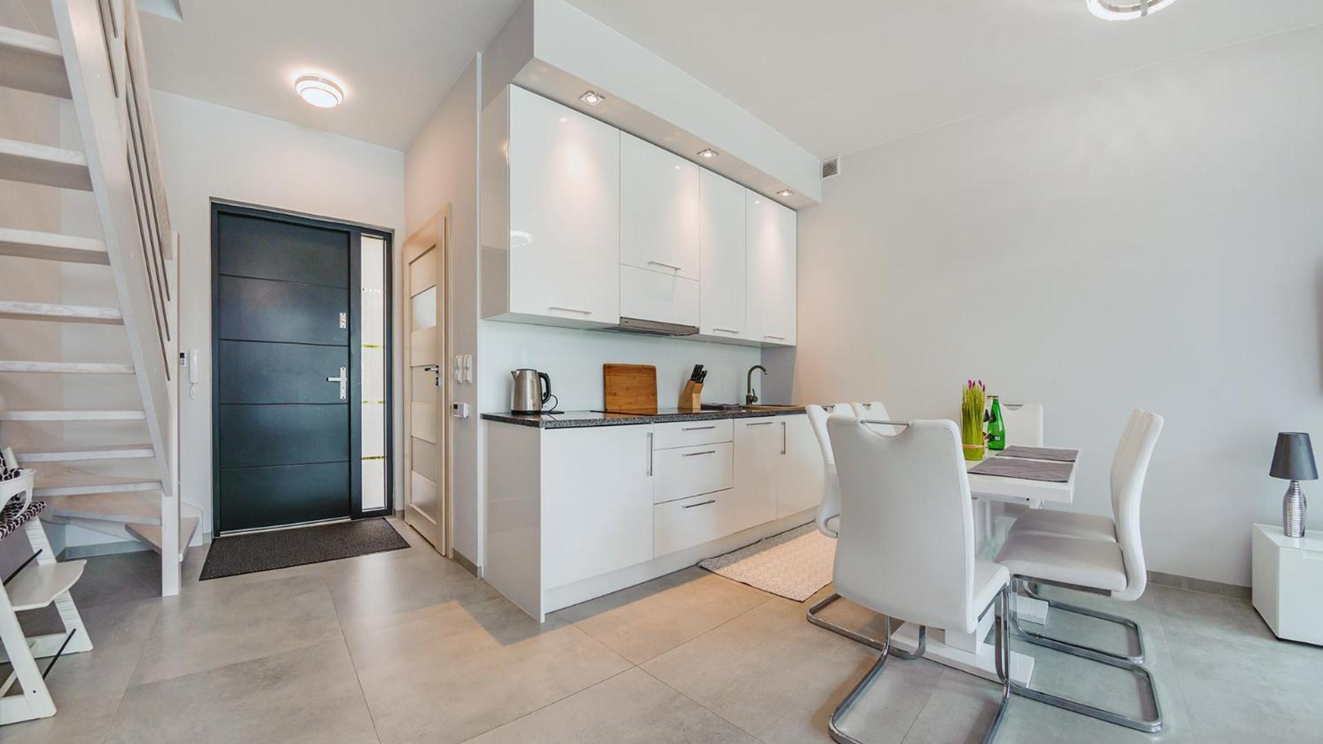 Prestige House Apartament - 2 Sypialnie Z Ogrodkiem I Basenem 포비에로보 외부 사진